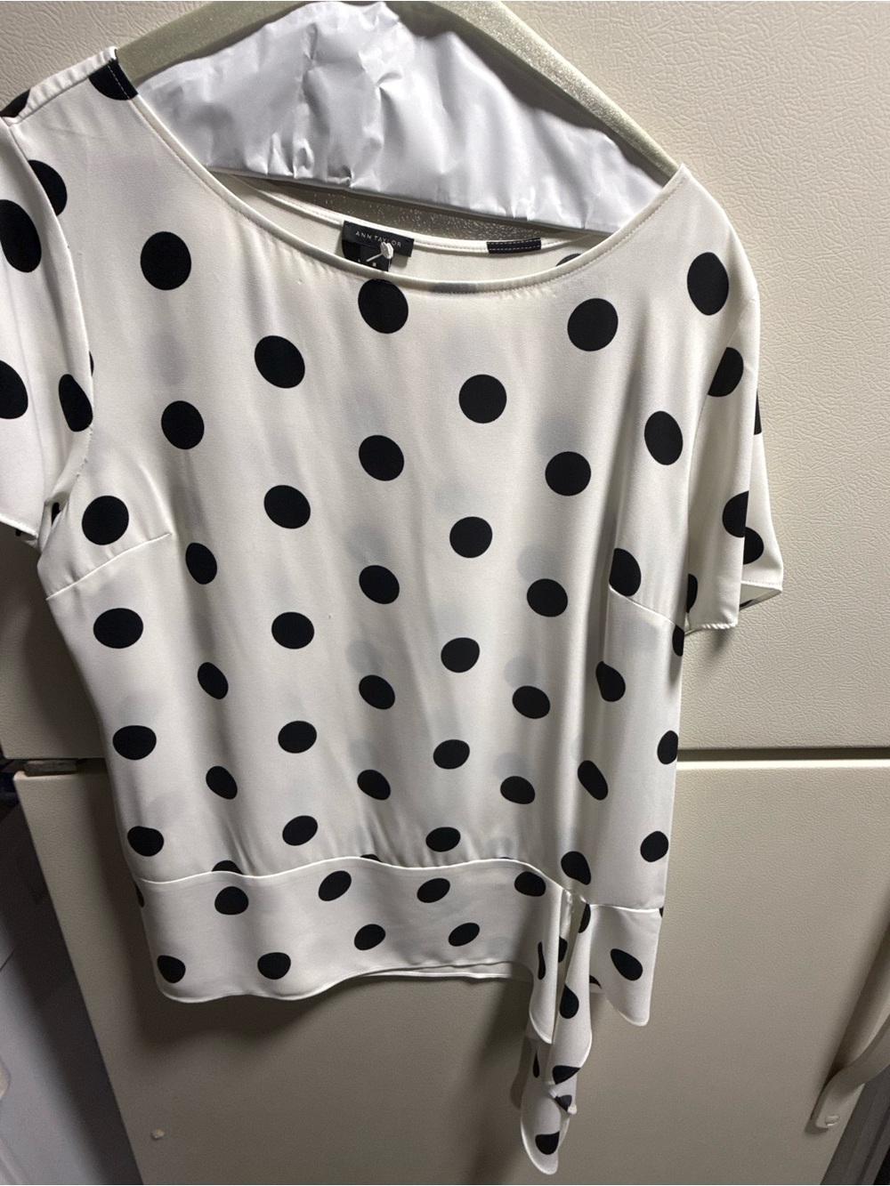 Anne Taylor Polka Dot Tie-Hem Scoop Neck Top - White/Black